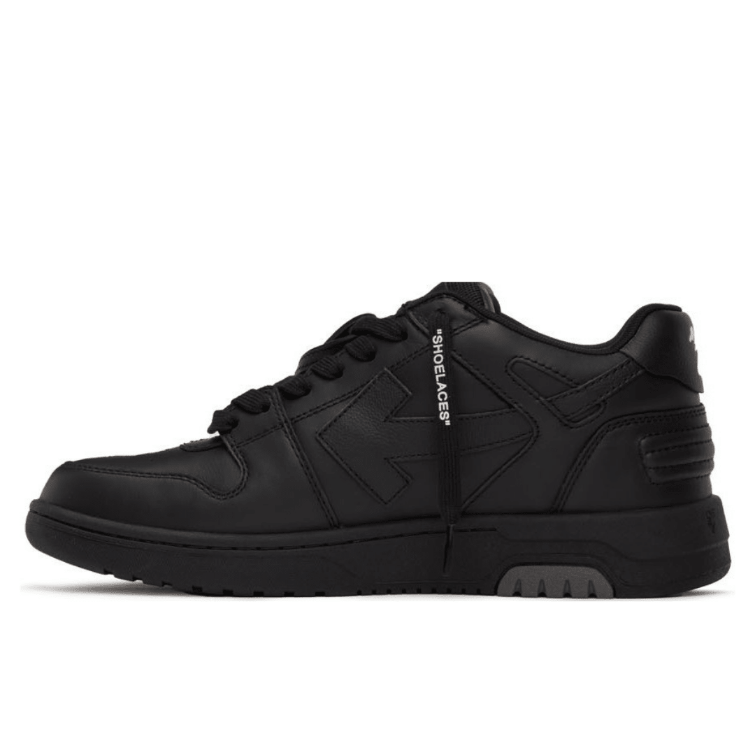 Elite Black Sneakers
