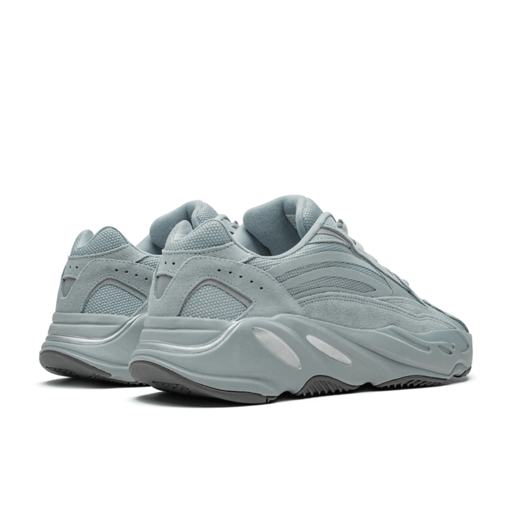 YZY - 700 V2 Hospital Blue