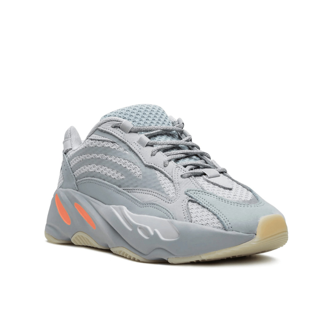 YZY - 700 V2 Inertia