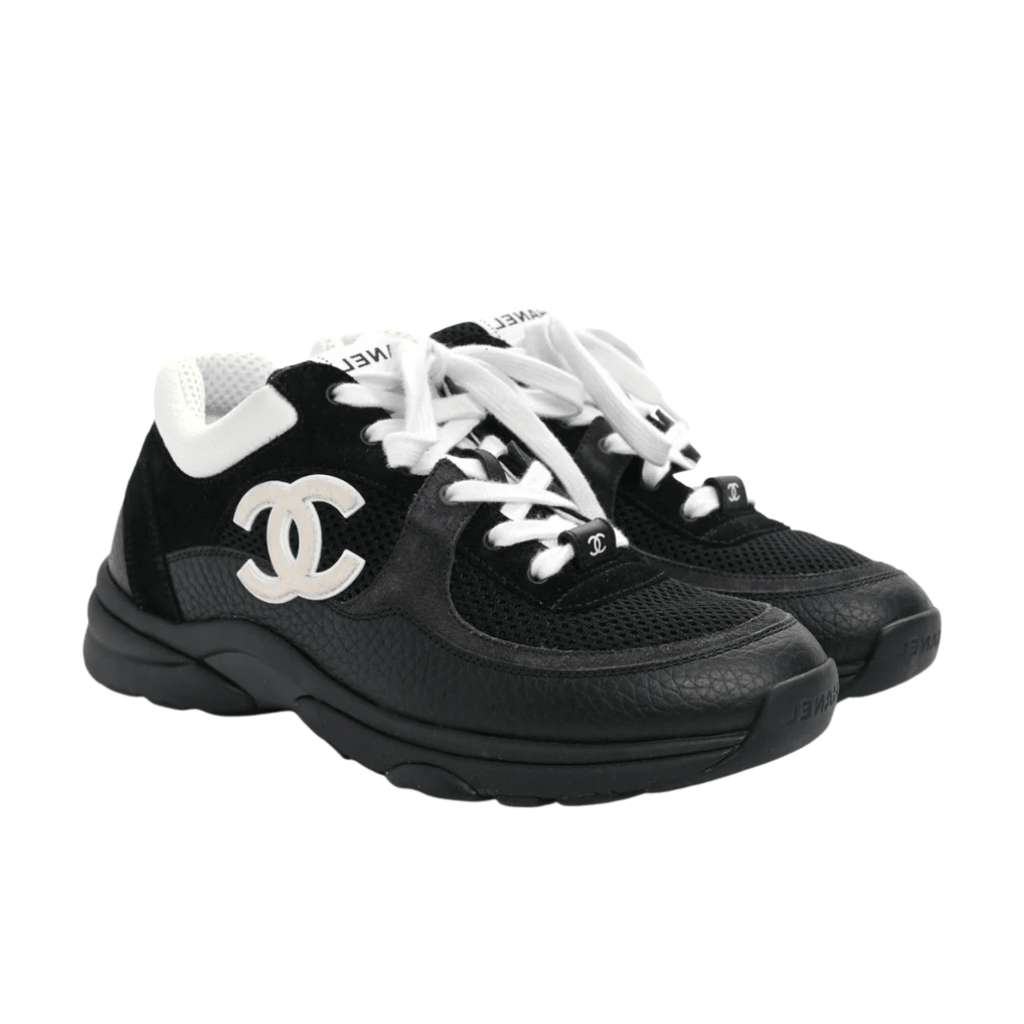 Runner Black White