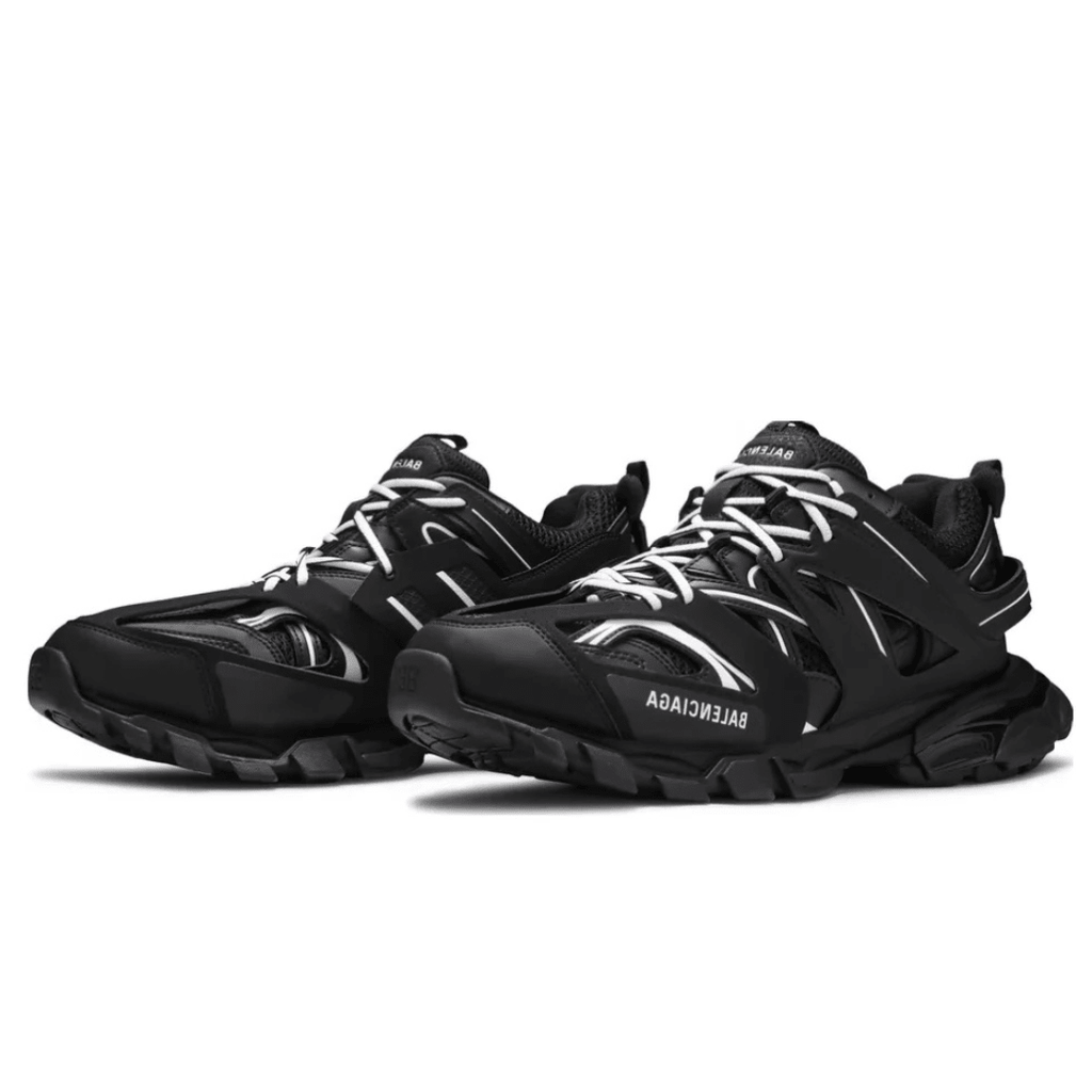 Track 3.0 Black White