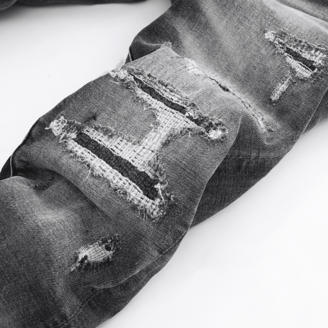 Amr Staggered Grey Logo Jeans