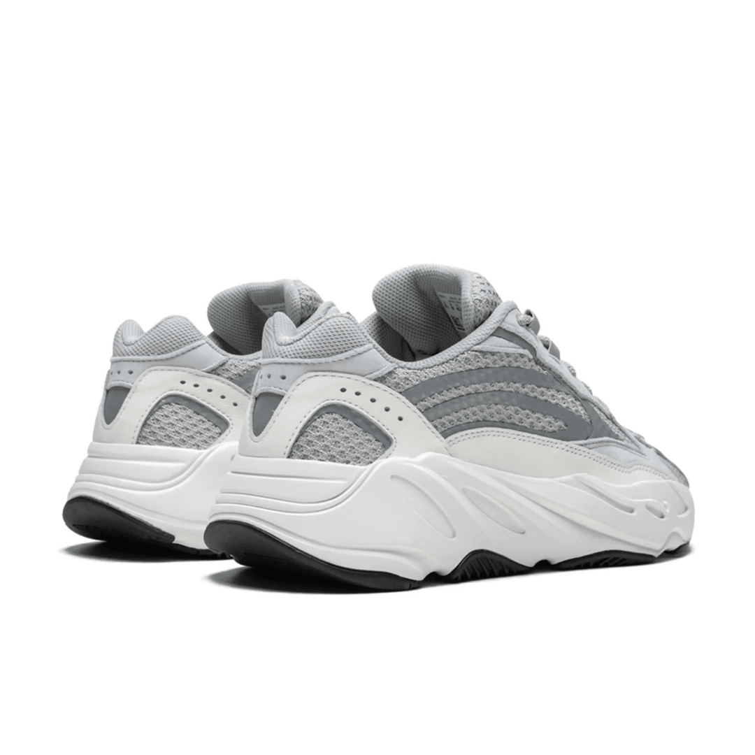YZY - 700 V2 Static