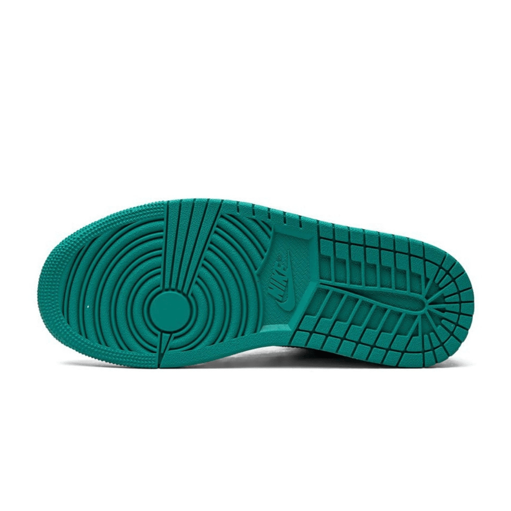 J1 Low New Emerald