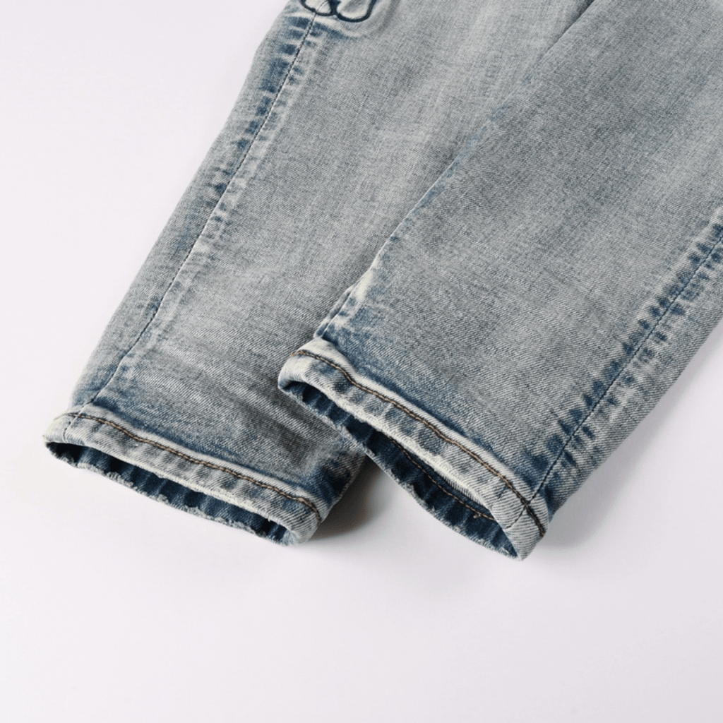 Amr Gradient Bones Jeans