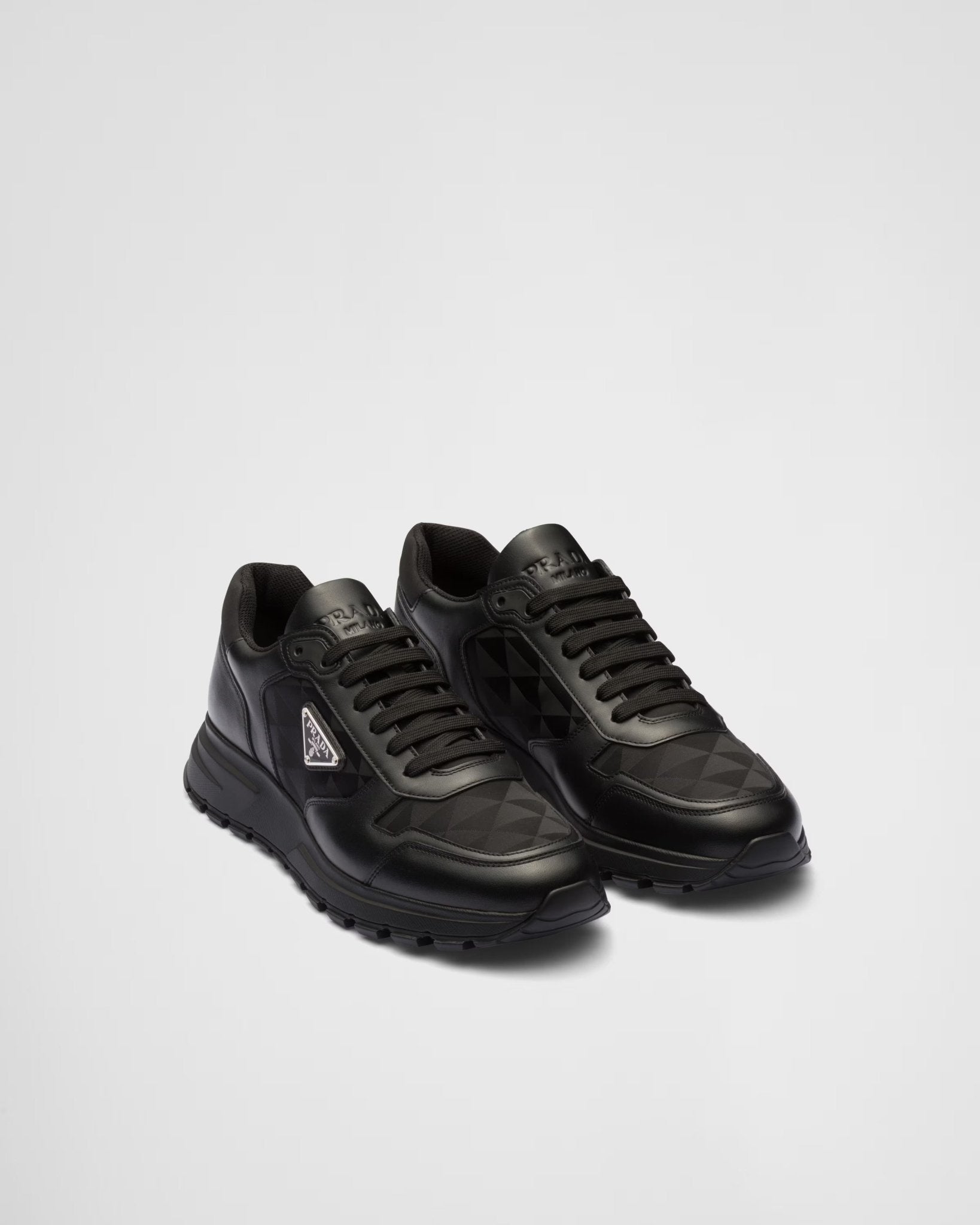 High-Top-Sneaker aus Leder und Re-Nylon