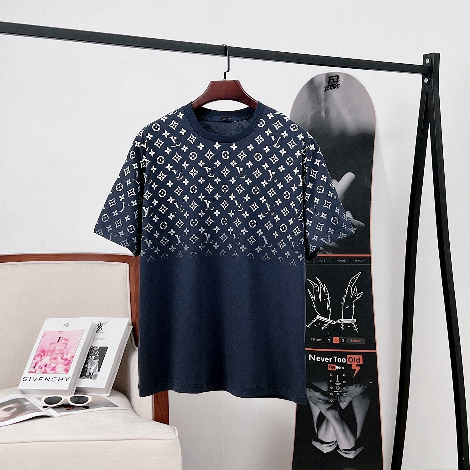 Lou Style Tee